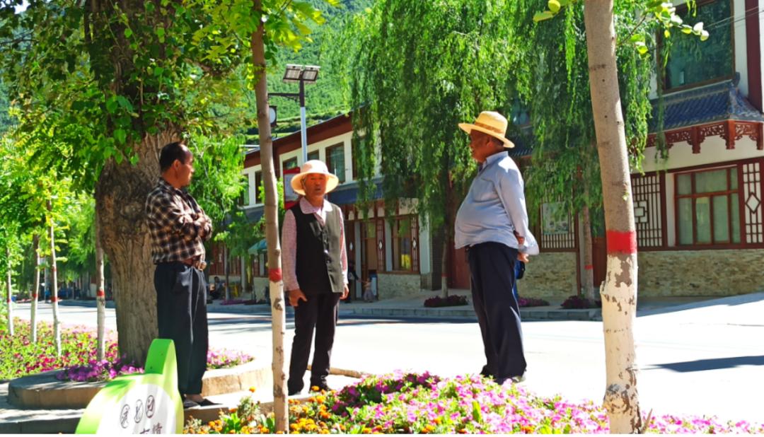 乡村民宿市场繁荣，旅游助力脱贫攻坚之道